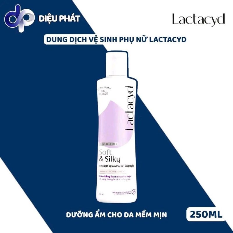 Ảnh 4 của Dung Dịch Vệ Sinh Phụ Nữ Lactacyd 150ML 250ML Khử Mùi Dưỡng Ẩm Dịu Nhẹ Ngăn Ngừa Vi Khuẩn